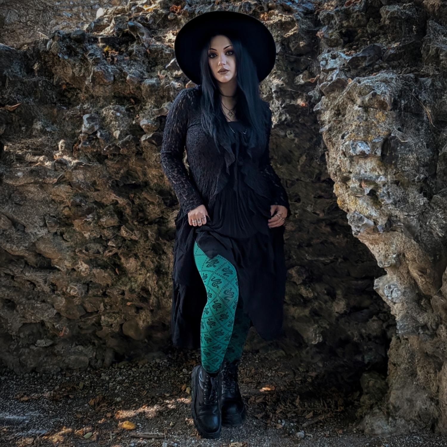 80 Denier Opaque Tights - Corra Snakes - Foliage Green