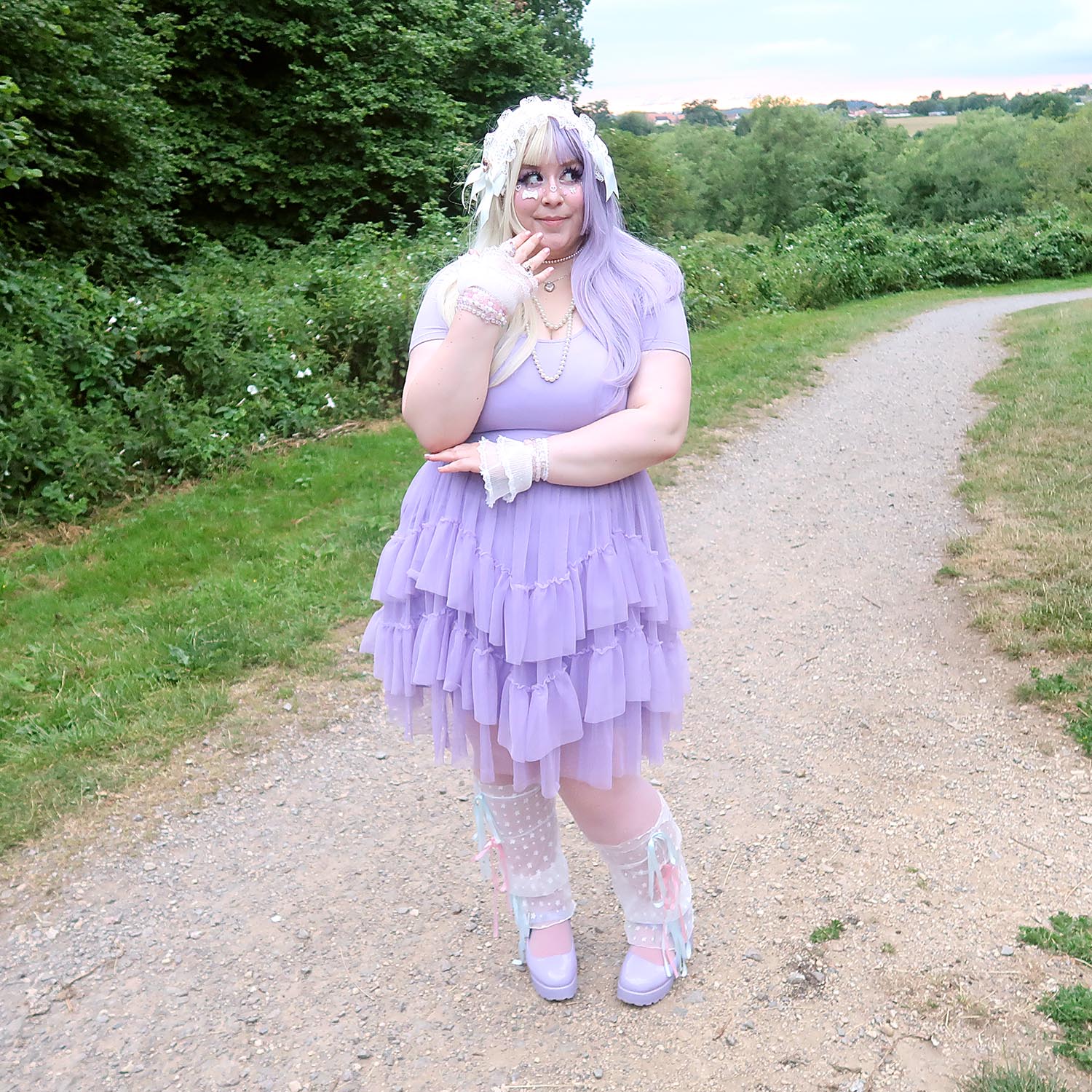 Leah, 5ft 5in / 165cm - Size D