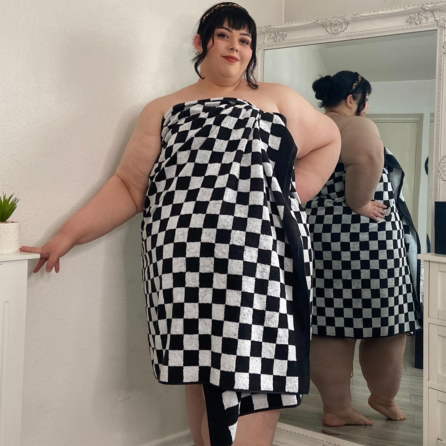 Big Softee Towel - Checkerboard - Black/White