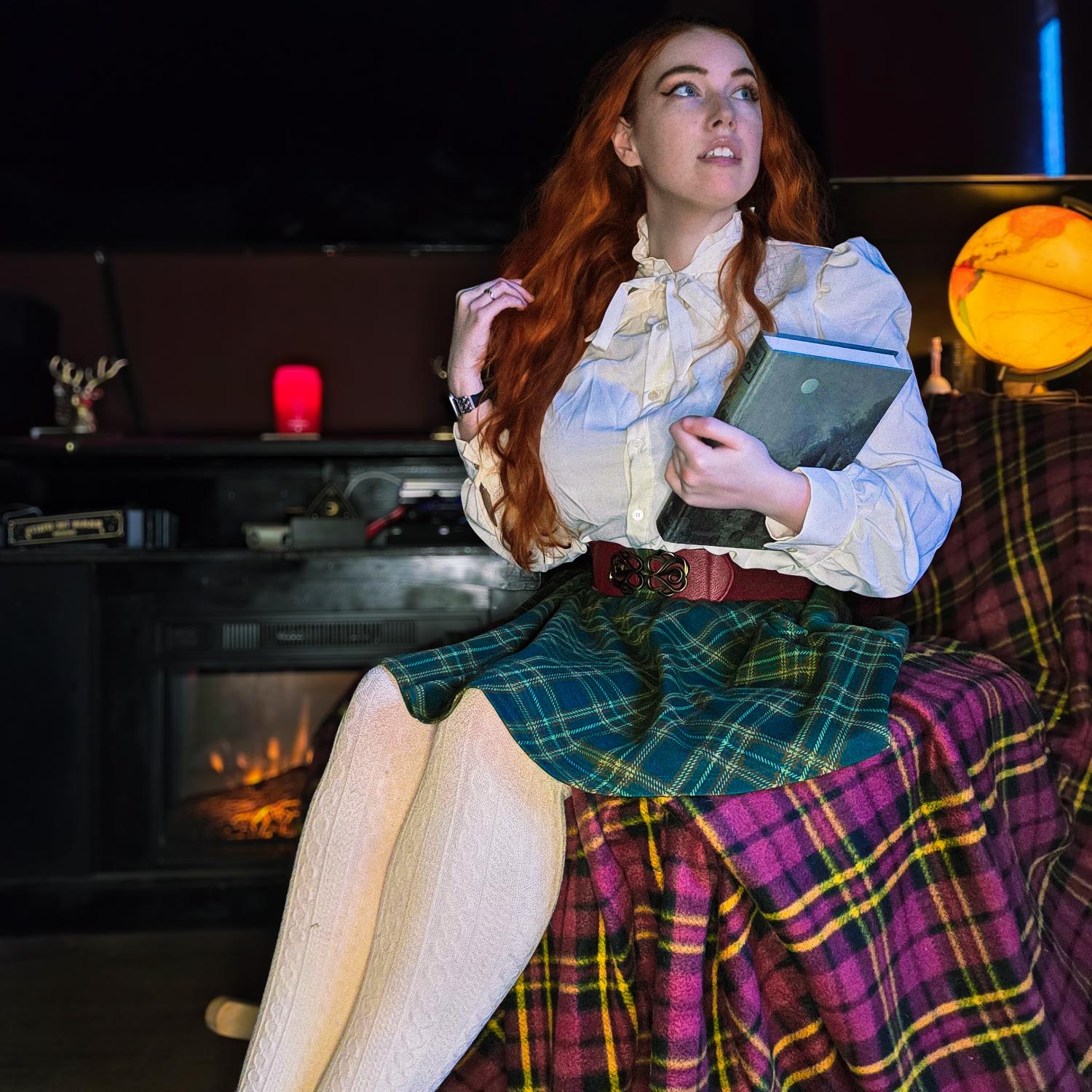 Plaid Mini-Flare Skirt - Glenfern